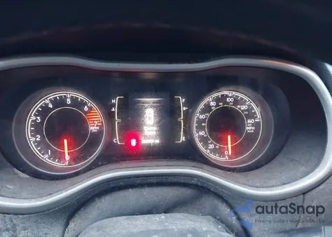 2016 Jeep Cherokee Latitude z USA, uszkodzony, nr VIN 1C4PJLCB0GW113609